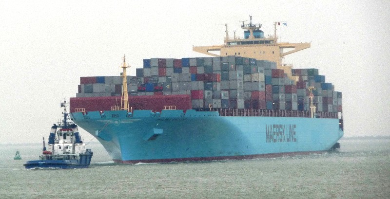 MAERSK-SALALAH  334 meter lang