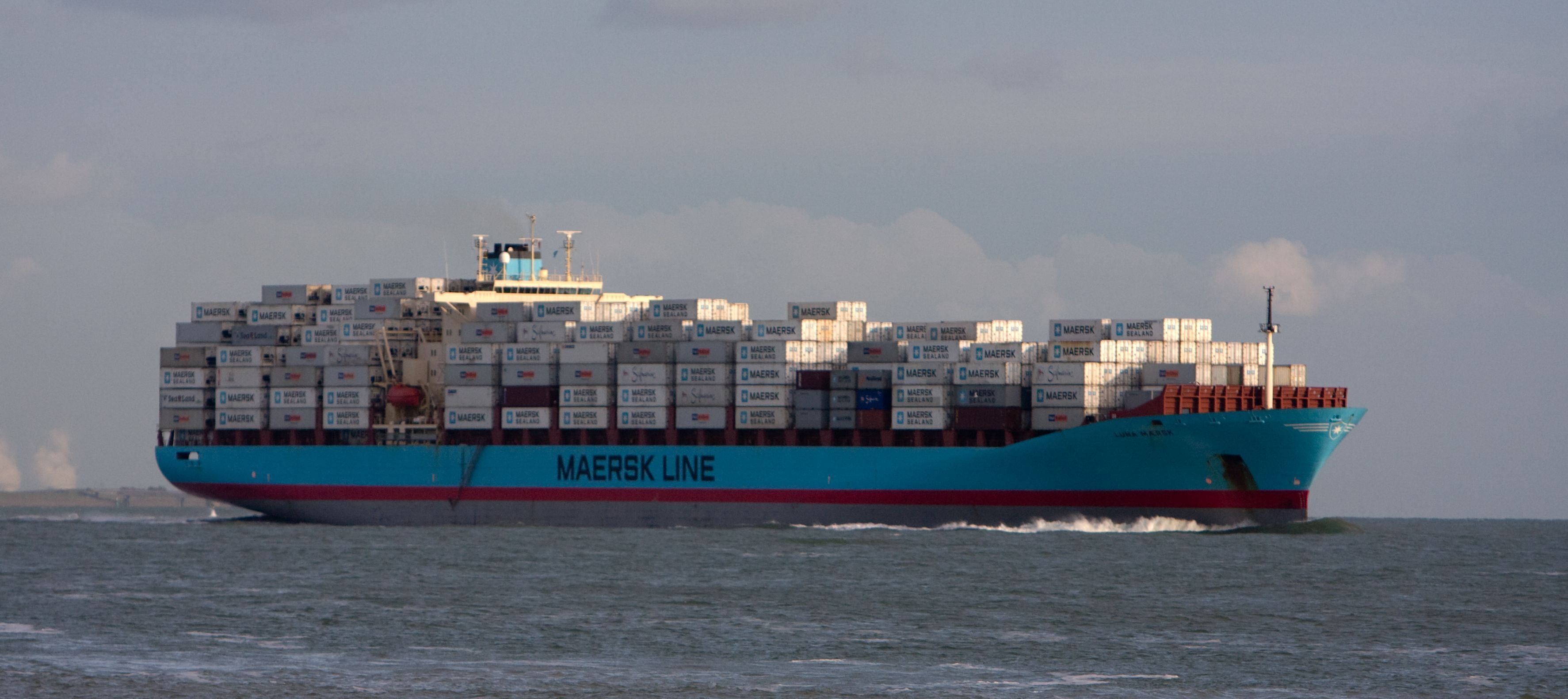 cotainerschip MAERSK LUNA