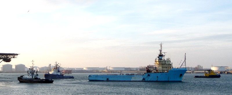 MAERSK CHALLENGER MAERSK CHALLENGER