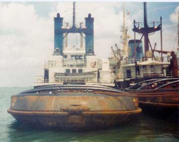 De Hudson, de Noordzee en de opgelegde  Zwartezee in 1983 te Singapore 